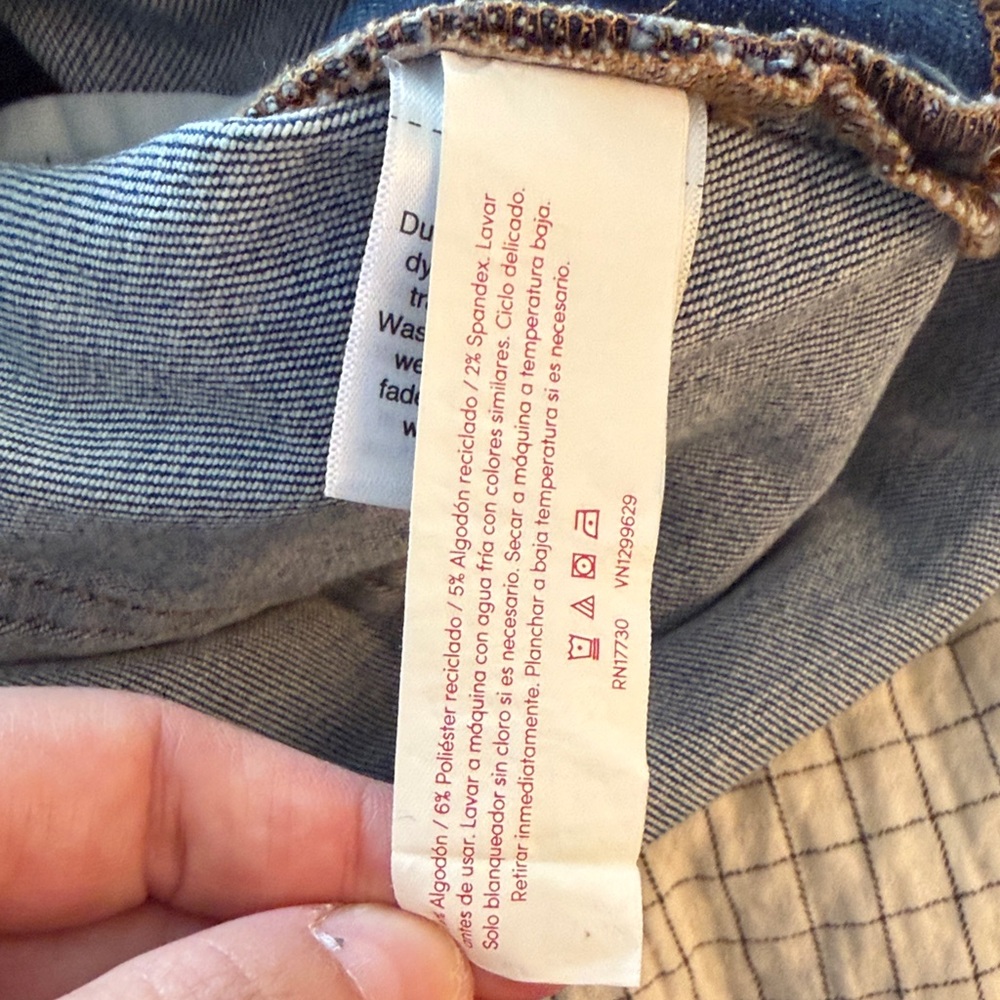 Light Blue Denim Short Maternity Overalls with Front Bib Pocket- Isabel - Picture 15 of 15